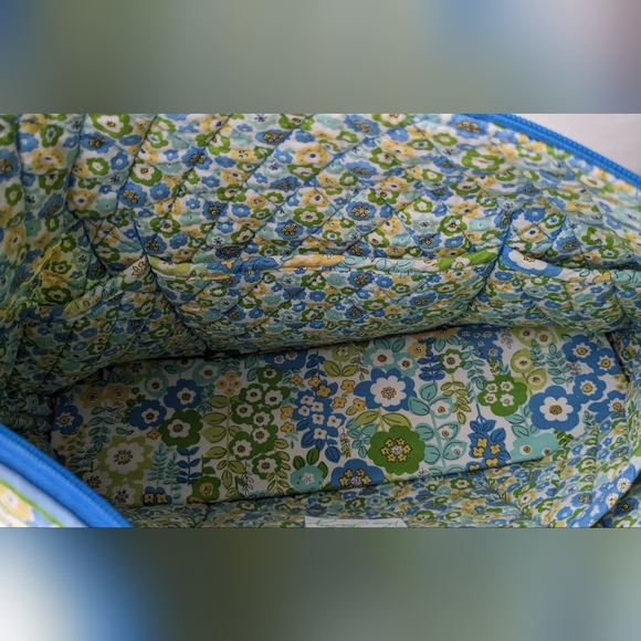 Vera Bradley English Meadow RETIRED PATTERN Green Blue Yellow Purse/ Handbag - Picture 5 of 8